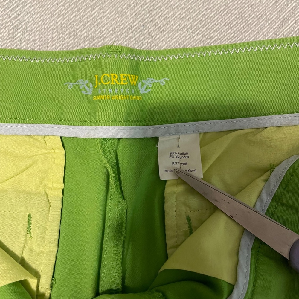 J. CREW Bermuda Short Summer weight chino short Size 4 - Picture 3 of 5